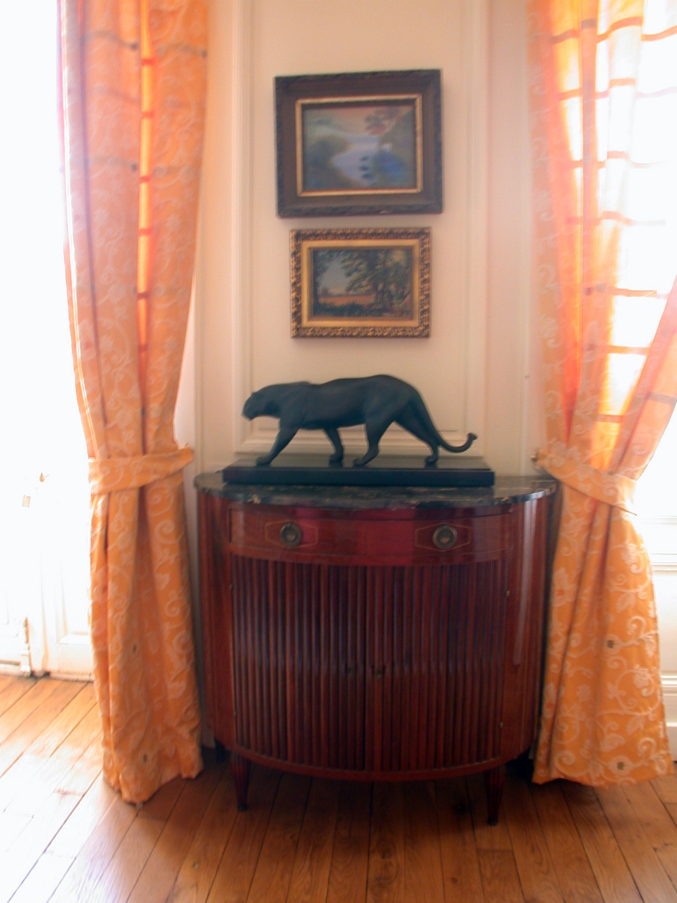 panther-sitting-room-web